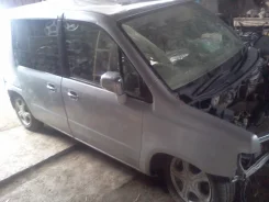 Honda Mobilio ����