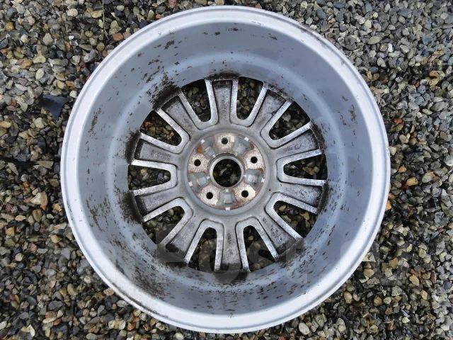 SsangYong. 7.0x17", 5x112, ET39 ����