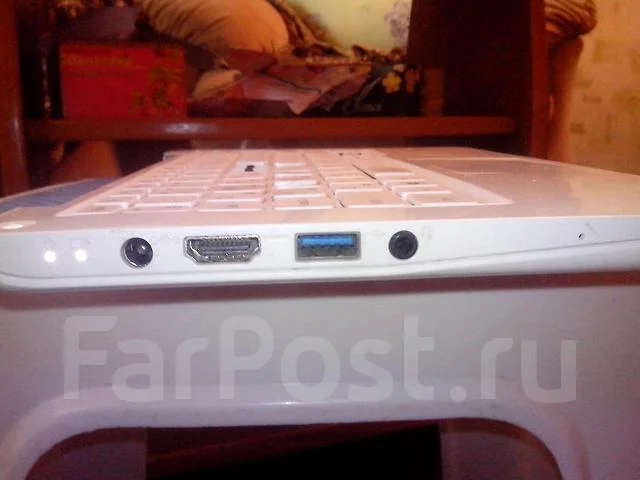 Lenovo IdeaPad S206. ��� 2048 ��, ���� 300���, WiFi: 1, ����������� �� 2��. ����