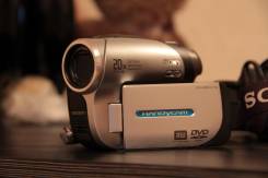 Sony Handycam. с объективом