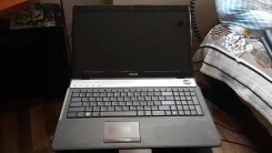 ASUS N61Vg. 2,2����, ��� 3072 ��, ���� 320���, WiFi, Bluetooth, ����������� �� 5��. ����