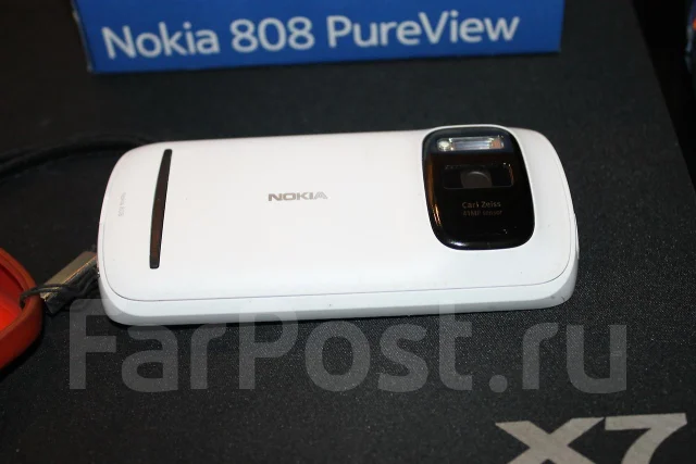 Nokia 808 PureView. �/� ����