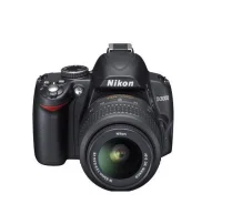 Nikon D3000. 10 - 14.9 ��