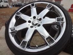 Mak Corsa. 8.0x19", 5x114.3, ET45, �� 73,0���. ����