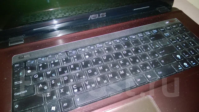 ASUS K73SV. 2,2����, ��� 8 ��, ���� 1 049���, WiFi: 1, ����������� �� 4��. ����