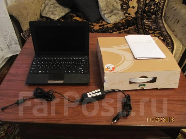 ASUS Eee PC 1001PX. 1,6����, ��� 1024 ��, ���� 250���, WiFi: 1, ����������� �� 8��. ����