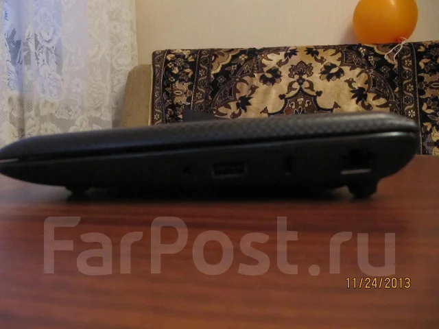 ASUS Eee PC 1001PX. 1,6����, ��� 1024 ��, ���� 250���, WiFi: 1, ����������� �� 8��. ����