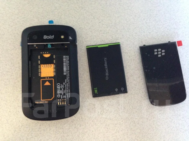 BlackBerry Bold 9900 ����
