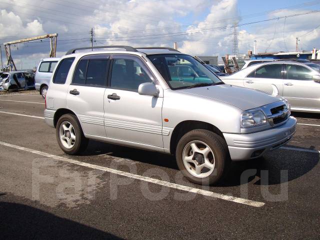 Suzuki escudo td52w