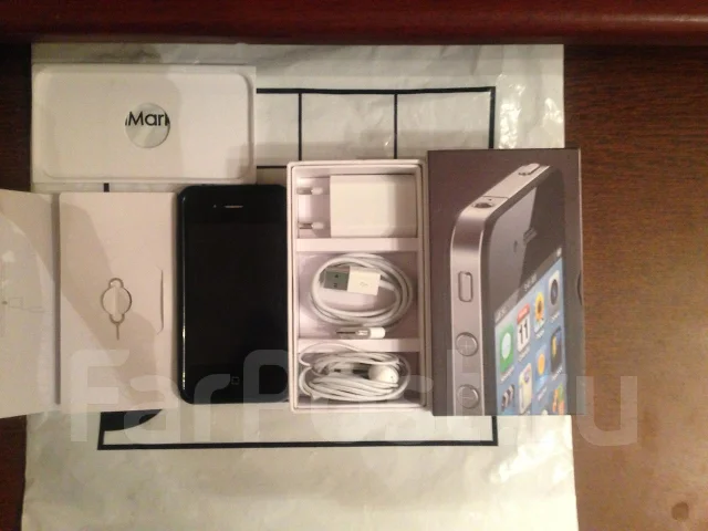 Apple iPhone 4 16Gb ����