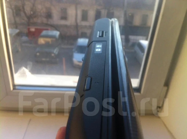 ASUS X73S. ��� 2048 ��, ���� 250���, WiFi: 1, Bluetooth: 1 ����