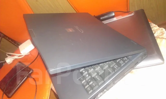 Fujitsu. 0,5����, ��� 256 �� � ������, ���� 20���, ����������� �� 11��. ����
