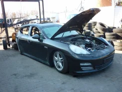 Porsche Panamera ����