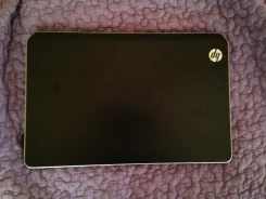 HP Envy M6-1100er. 2,3����, ��� 8 ��, ���� 700���, WiFi: 1, Bluetooth: 1, ����������� �� 4��. ����