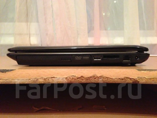 ASUS K52F. 2,1����, ��� 2048 ��, ���� 300���, WiFi: 1, Bluetooth: 1, ����������� �� 4��. ����
