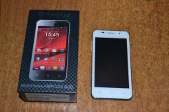 Prestigio MultiPhone 4322 DUO