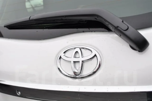 Toyota Yaris. �������, ��������, 1.5, ������, �/� ����