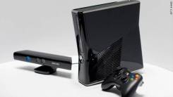 Microsoft X-Box 360 S.