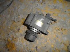 Насос вакуумный. Toyota: Grand Hiace, Regius Ace, Land Cruiser, Granvia, Touring Hiace, Hilux Surf, Hiace, Land Cruiser Prado, Hiace Regius, 4Runner...