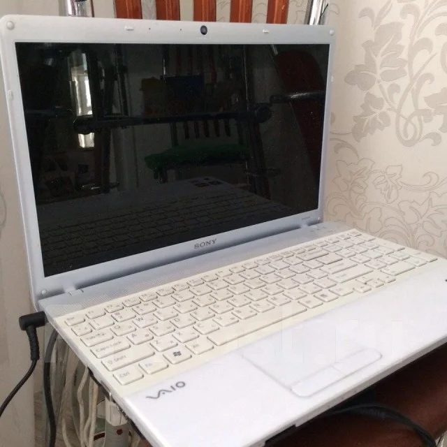 Sony VAIO VPC-EE3E1R. ���� 320���, WiFi: 1 ����