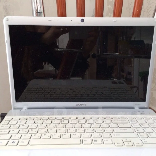 Sony VAIO VPC-EE3E1R. ���� 320���, WiFi: 1 ����