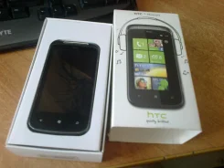 HTC 7 Mozart. �/�