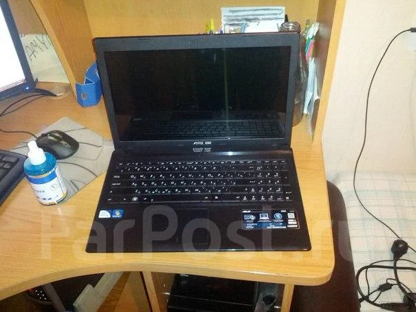 ASUS X55A. 160����, ���� 500���, WiFi: 1, Bluetooth: 1 ����
