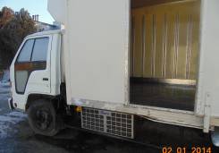 Isuzu Elf. Грузовой рефрижератор, 4 334 куб. см., 3 000 кг.