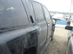 Nissan Armada. 5 6 ����