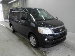 Toyota Noah. 65
