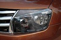 Накладка на фару. Renault Duster