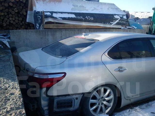 Lexus LS600hL. UVF465004362 ����