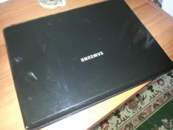 Samsung R510. 2,2����, ��� 2048 ��, ���� 320���, WiFi, Bluetooth, ����������� �� 3��. ����