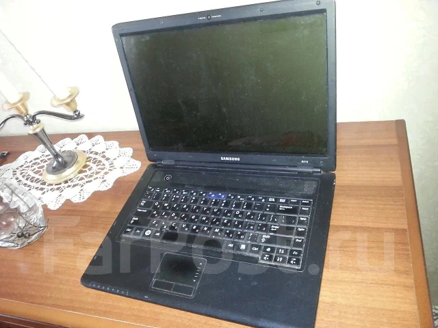 Samsung R510. 2,2����, ��� 2048 ��, ���� 320���, WiFi: 1, Bluetooth: 1, ����������� �� 3��. ����