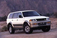 Mitsubishi Montero ����