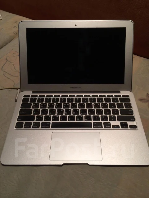 Apple MacBook Air 11 2011 Mid. 1,4����, ��� 2048 ��, ���� 128���, WiFi: 1, Bluetooth: 1, ����������� �� 7��. ����