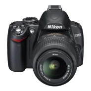 Nikon D3000 Kit. 10 - 14.9 ��