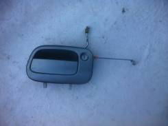 Ручка двери внешняя. Toyota RAV4, ZCA25, ACA28, ACA26, ZCA26, ZCA25W, ACA21W, ZCA26W, ACA20, ACA23, ACA21, ACA20W, ACA22, ACA2#, ZCA2# Двигатели: 2AZF...