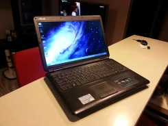 ASUS K50C. 1,2����, ��� 2048 ��, ���� 250���, WiFi, ����������� �� 2��. ����