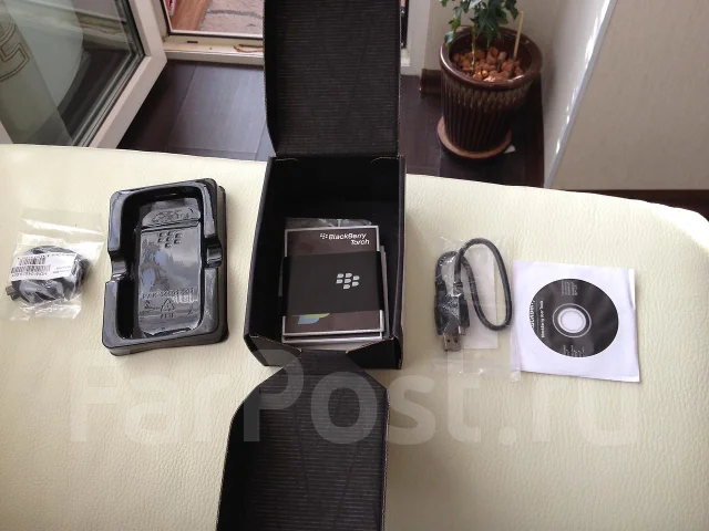 BlackBerry Torch 9860. �/� ����