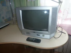JVC. CRT (���)
