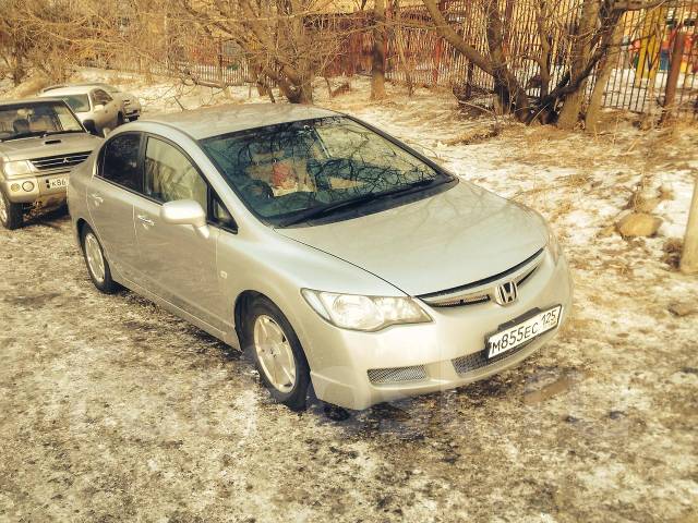 Civic hybrid не едет