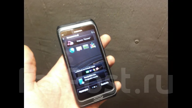 Nokia E7. �/� ����
