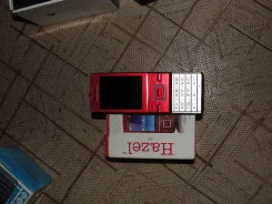 Sony Ericsson Hazel. �/� ����