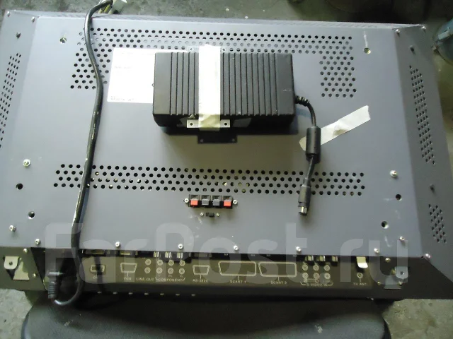 Fujitsu Siemens. LCD (��) ����