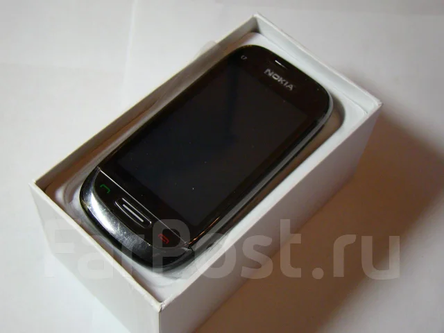 Nokia C7-00. ����� ����