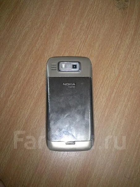 Nokia E72. �/� ����