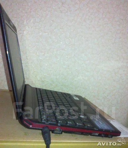 Samsung N140. 1,6����, ��� 2048 ��, ���� 160���, WiFi: 1, Bluetooth: 1, ����������� �� 6��. ����