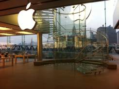 Apple iPhone 5 16Gb. Новый