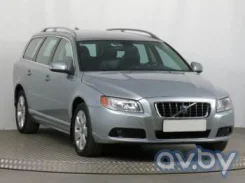 Volvo V70 ����